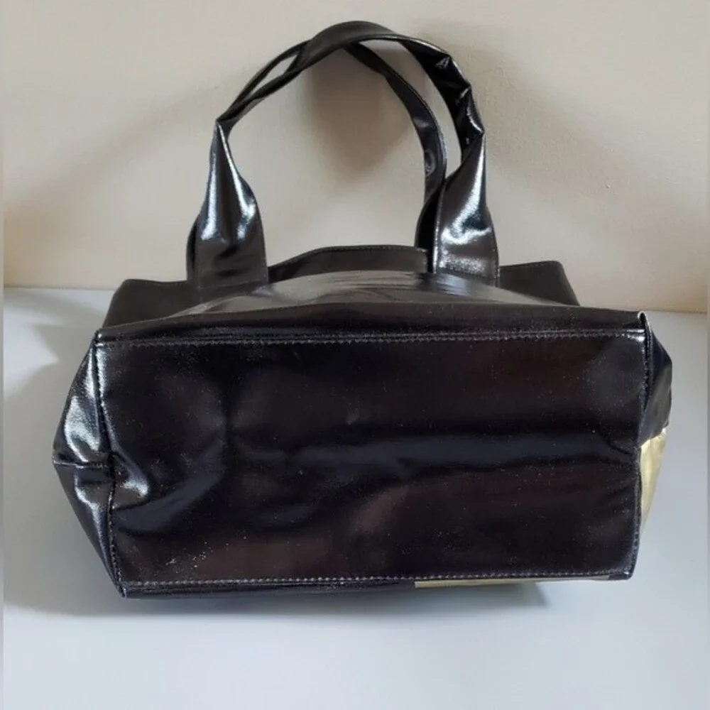 Marc Jacobs Daisy Black Tote